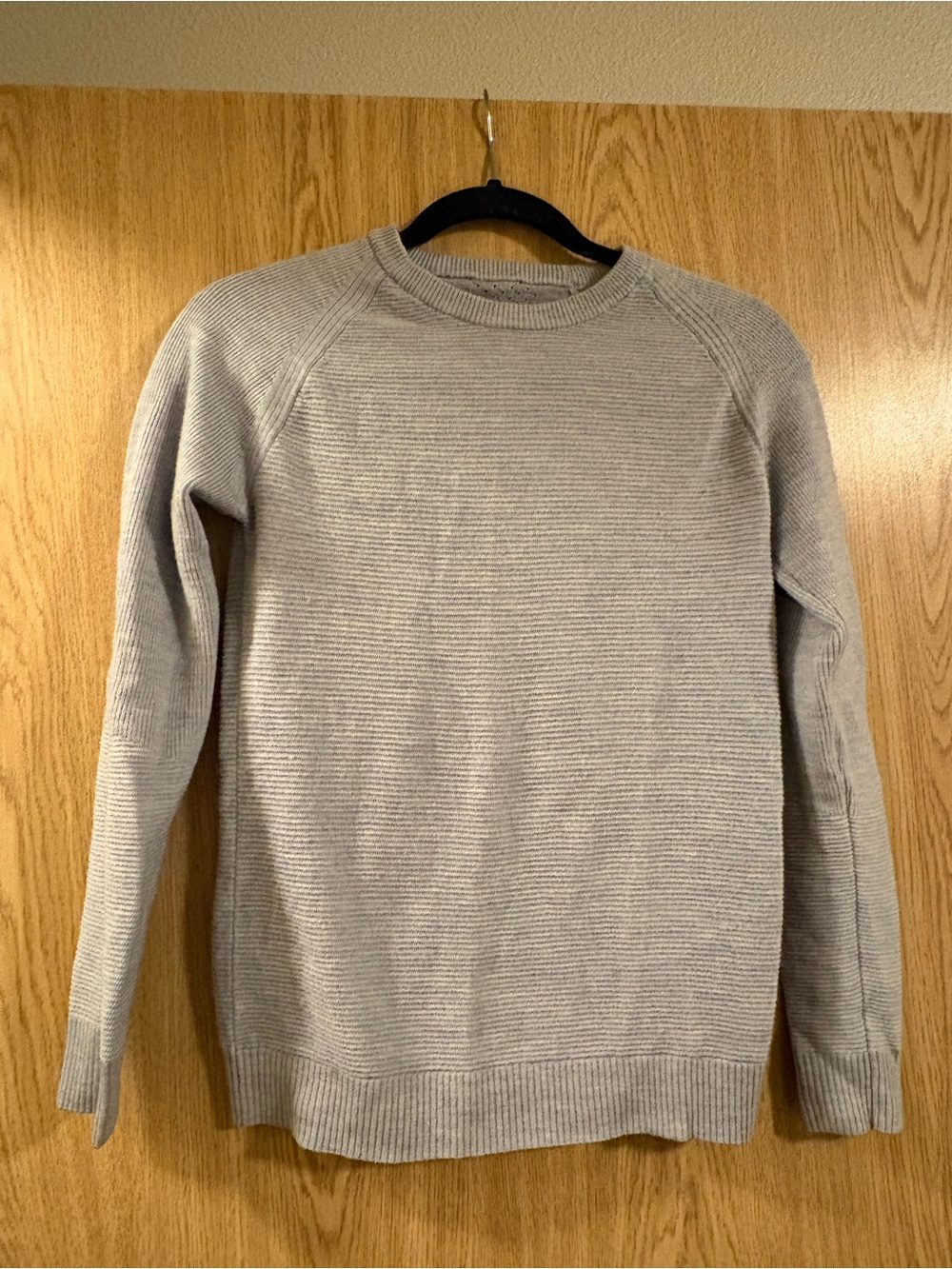 Women’s Lululemon Ribbed Knit Sweater - Light Gray